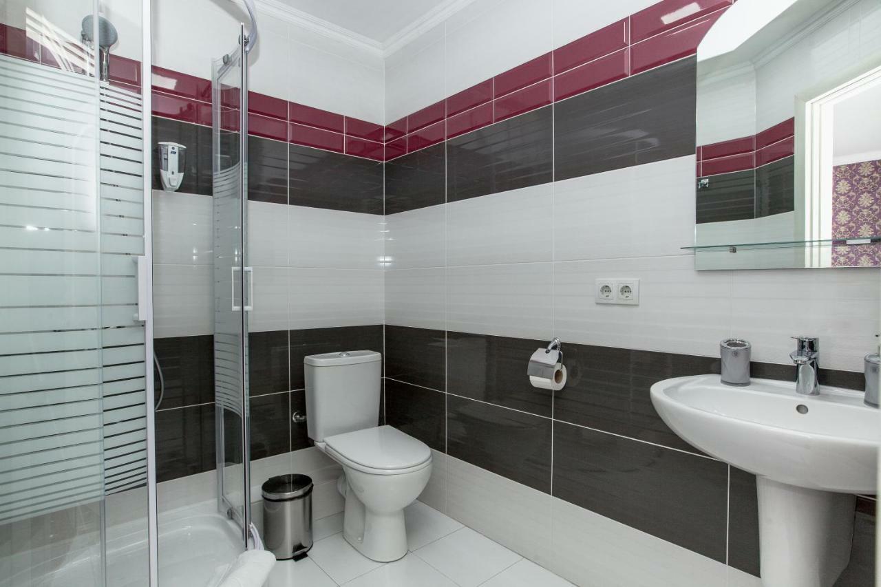 Mon Ami Hotel Ivano-Frankivsk Ngoại thất bức ảnh